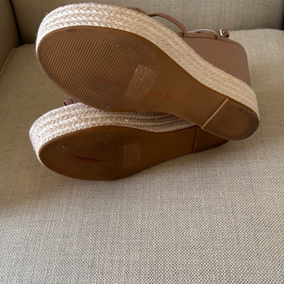 Steve Madden Platform Tan and Cream Espadrille Wedge Sandals - Picture 6 of 6